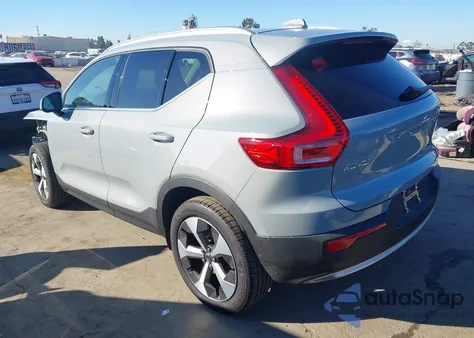 2025 Volvo Xc40 B5 Core Bright Theme из США, поврежденный, VIN YV4L12UJXS2598076